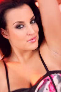 Carmen Croft hot photo gallery - picture 5