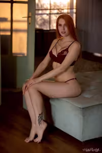 Charlie Red hot photo gallery - picture 2