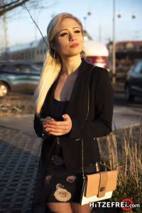 Gabi Gold hot photo gallery - picture 4
