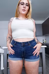Gracie Squirts hot photo gallery - picture 1