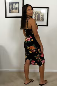 Henna Vale hot photo gallery - picture 2