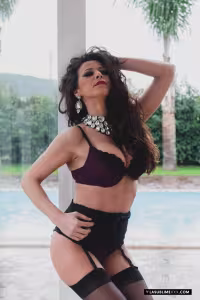 Martina Gold hot photo gallery - picture 1