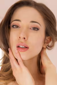 Melissa White hot photo gallery - picture 1