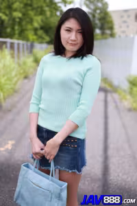 Risa Mezawa hot photo gallery - picture 1