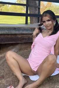 Laylei hot photo gallery - picture 1