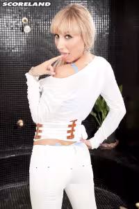 Sexy Venera hot photo gallery - picture 9