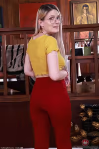 Riley Rose hot photo gallery - picture 1