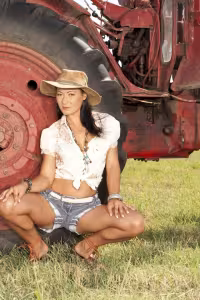 Alice Romain hot photo gallery - picture 3