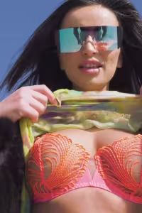 Alyssia Kent hot photo gallery - picture 4