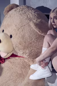 Molly Cute hot photo gallery - picture 1
