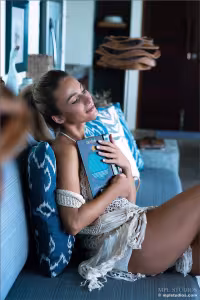 Cara Mell hot photo gallery - picture 17