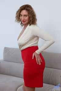 Julia North hot photo gallery - picture 3