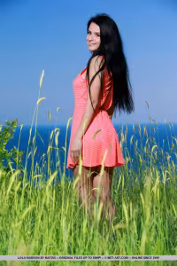 Lola Marron hot photo gallery - picture 2