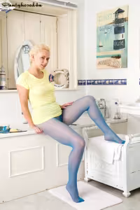 Anna Joy hot photo gallery - picture 2