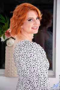 Bella Hunter hot photo gallery - picture 5