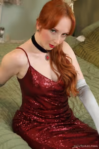 Miss Daphne Red hot photo gallery - picture 5