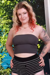 Apricot Pitts hot photo gallery - picture 1