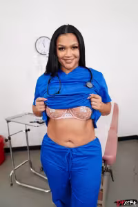 Ashlyn Peaks hot photo gallery - picture 3
