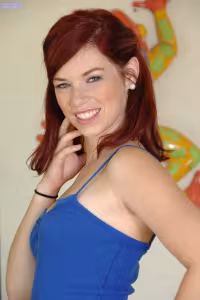Aubrey James hot photo gallery - picture 1