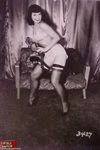 Bettie Page hot photo gallery - picture 2