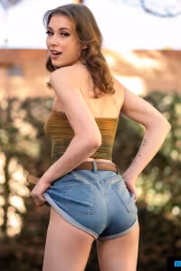 Fiona Sprouts hot photo gallery - picture 7