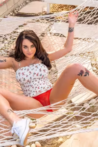 Gabbie Carter hot photo gallery - picture 5