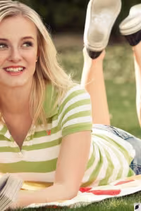 Kenze Thomas hot photo gallery - picture 3