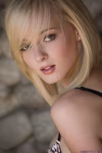 Kenze Thomas hot photo gallery - picture 7