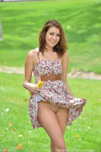 Kinsley Eden hot photo gallery - picture 2