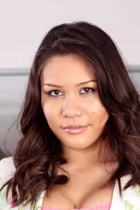 Mena Li hot photo gallery - picture 4