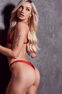 Mia Molotov hot photo gallery - picture 2