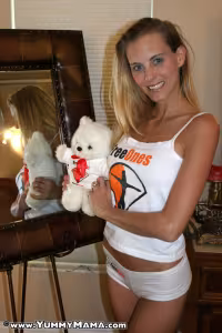 Mindy hot photo gallery - picture 2