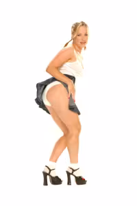 Nadia Sin hot photo gallery - picture 1