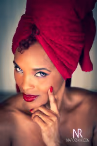 Nia Ross hot photo gallery - picture 1