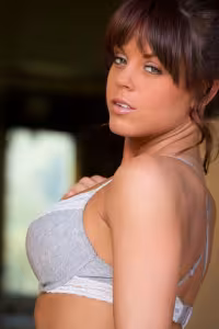 Rahyndee hot photo gallery - picture 6