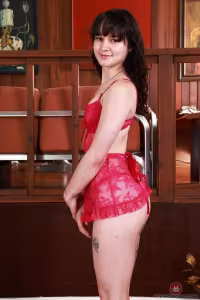 Remi Raw hot photo gallery - picture 5