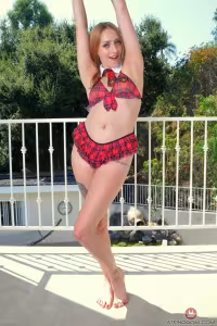 Rococo Royalle hot photo gallery - picture 2