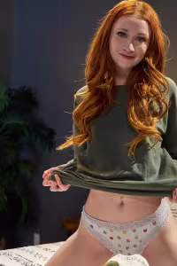 Scarlet Skies hot photo gallery - picture 19