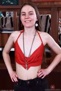 Sia Wood hot photo gallery - picture 4