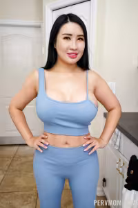 Suki Sin hot photo gallery - picture 1