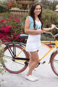 Zoe Bloom hot photo gallery - picture 5