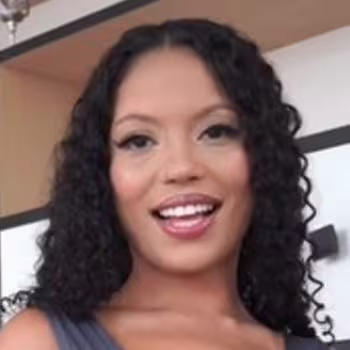Porn actress Nara Rabech