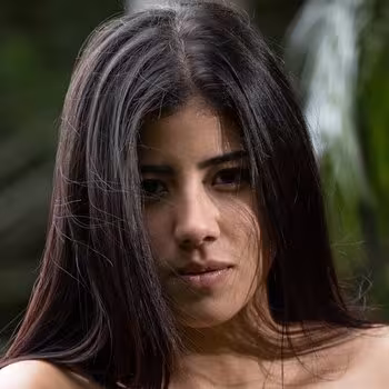 Porn actress Iris Lucky