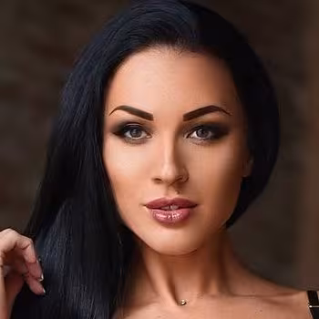 Porn actress Crazy Vamp