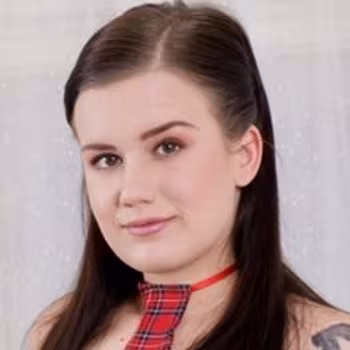 Porn actress Little Eliss