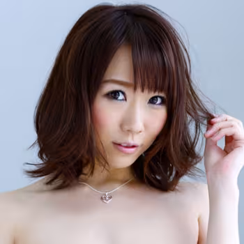 Porn actress Hitomi Oki