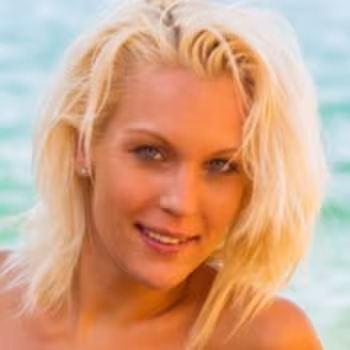 Porn actress Cecilia Scott