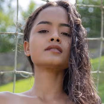 Porn actress Vanessa Hill