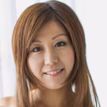 Porn actress Chihiro Akino