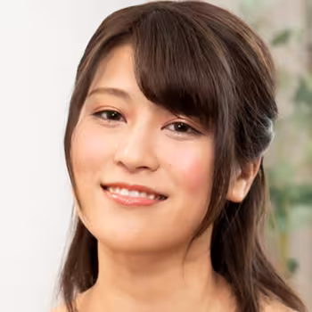 Porn actress Ema Kato